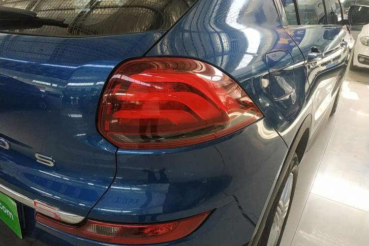 Used Qoros 5 2018 Revised Version 1.6T Automatic Leading Edition Right Rear Taillight