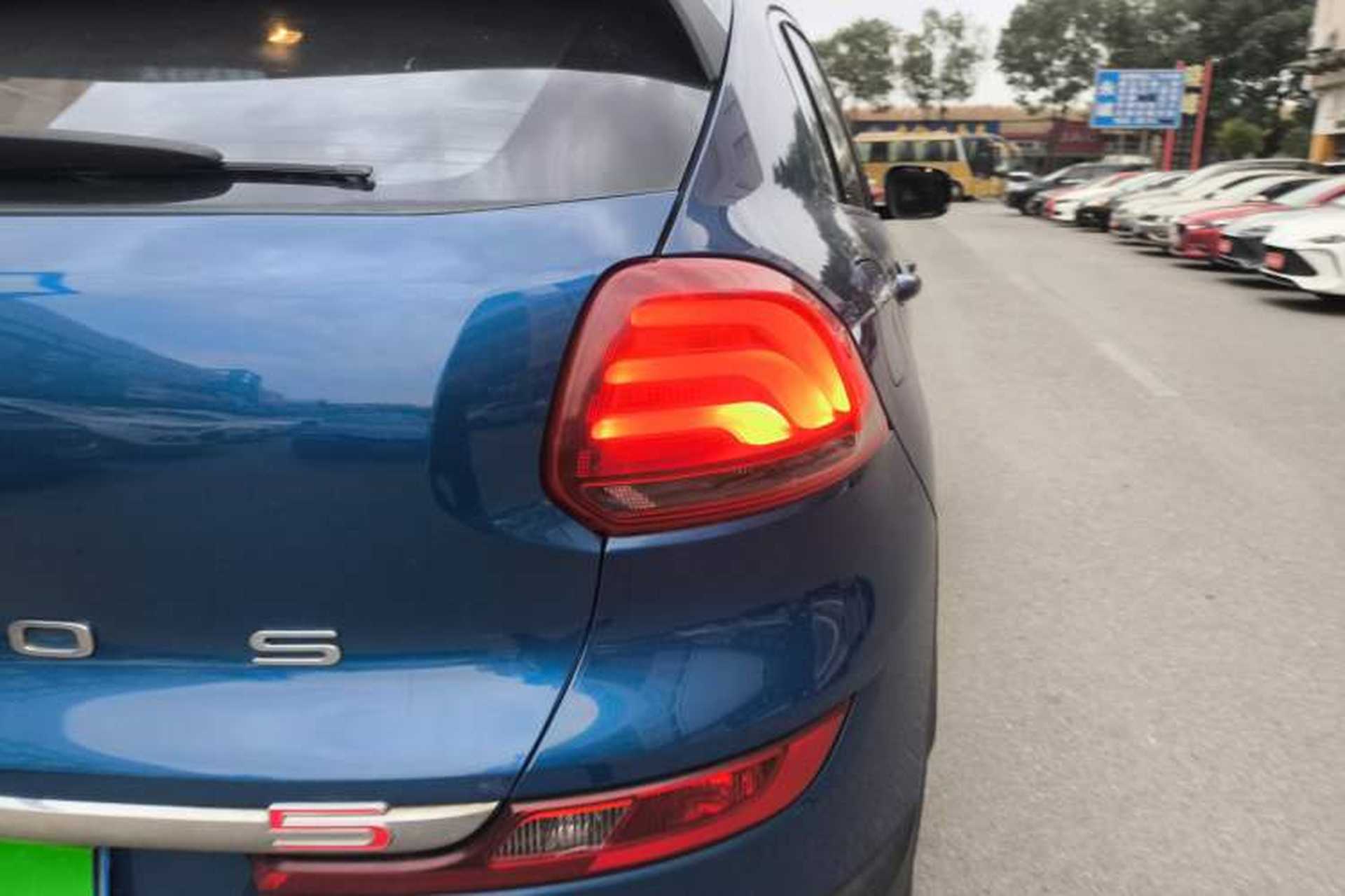 Used Qoros 5 2018 Revised Version 1.6T Automatic Leading Edition Right Rear Taillight