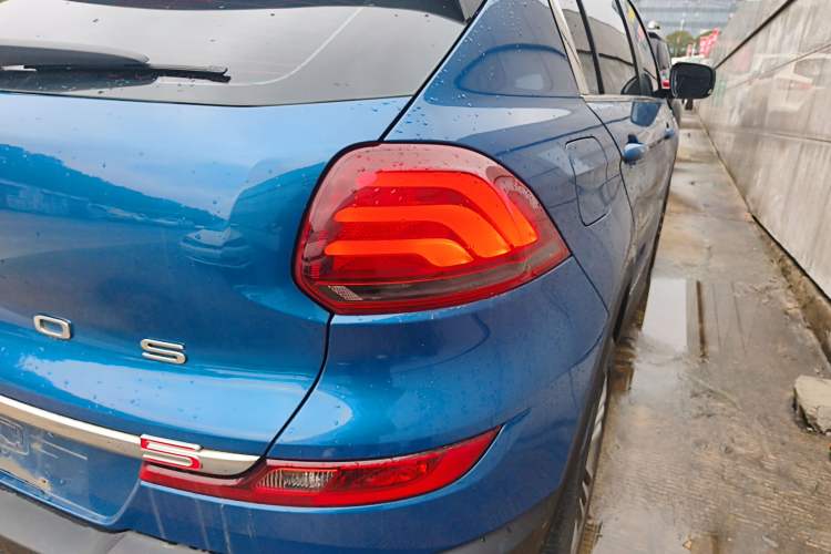 Used Qoros 5 2018 Revised 1.6T Automatic Luxury Version Right Rear Taillight
