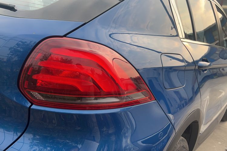 Used Qoros 5 2018 Revised Version 1.6T Automatic Leading Edition Right Rear Taillight