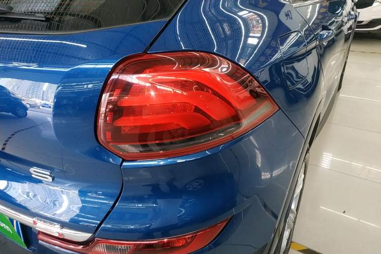 Used Qoros 5 2018 Revised Version 1.6T Automatic Leading Edition Right Rear Taillight