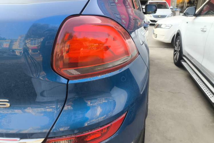 Used Qoros 5 2018 Revised 1.6T Automatic Luxury Version Right Rear Taillight