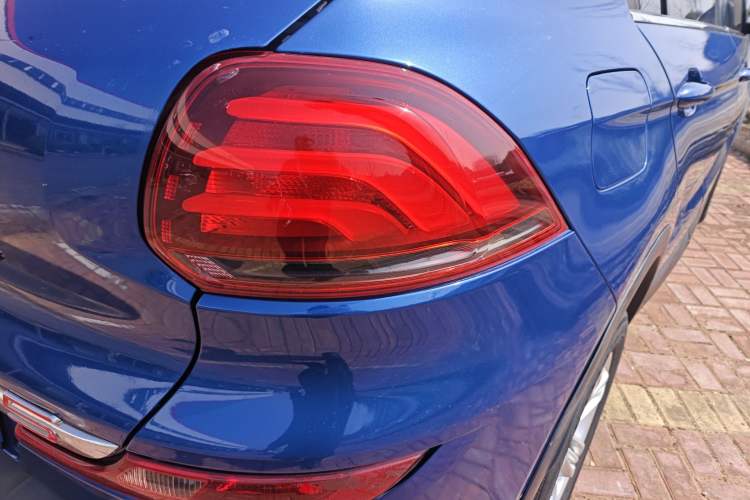Used Qoros 5 2018 1.6T Automatic Leading Model Right Rear Taillight