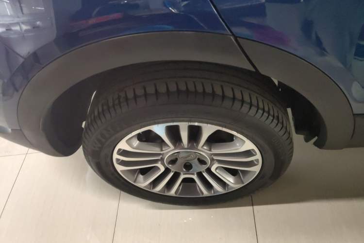 Used Qoros 5 2018 Revised 1.6T Automatic Luxury Version Right Rear Wheel Hub