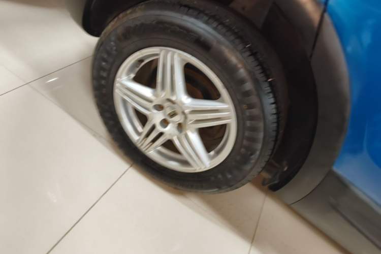 Used Qoros 5 2018 Revised Version 1.6T Automatic Leading Edition Right Rear Wheel Hub
