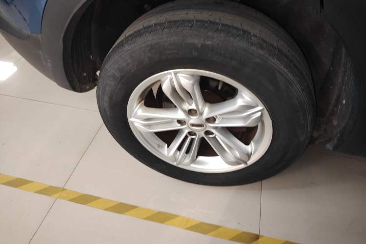 Used Qoros 5 2018 Revised Version 1.6T Automatic Leading Edition Right Rear Wheel Hub