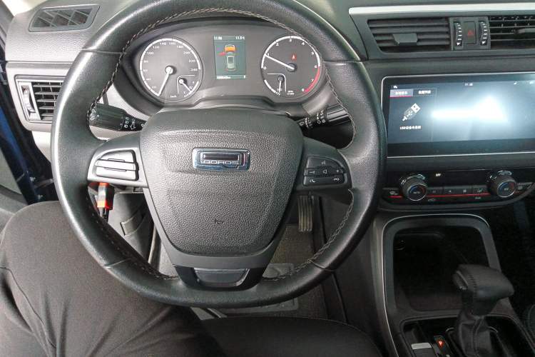 Used Qoros 5 2018 Revised Version 1.6T Automatic Leading Edition Steering Wheel