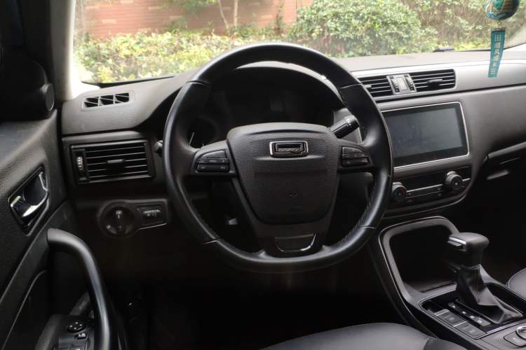Used Qoros 5 2018 Revised Version 1.6T Automatic Leading Edition Steering Wheel