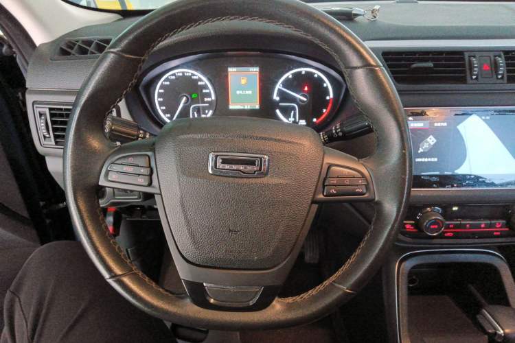 Used Qoros 5 2018 Revised Version 1.6T Automatic Leading Edition Steering Wheel