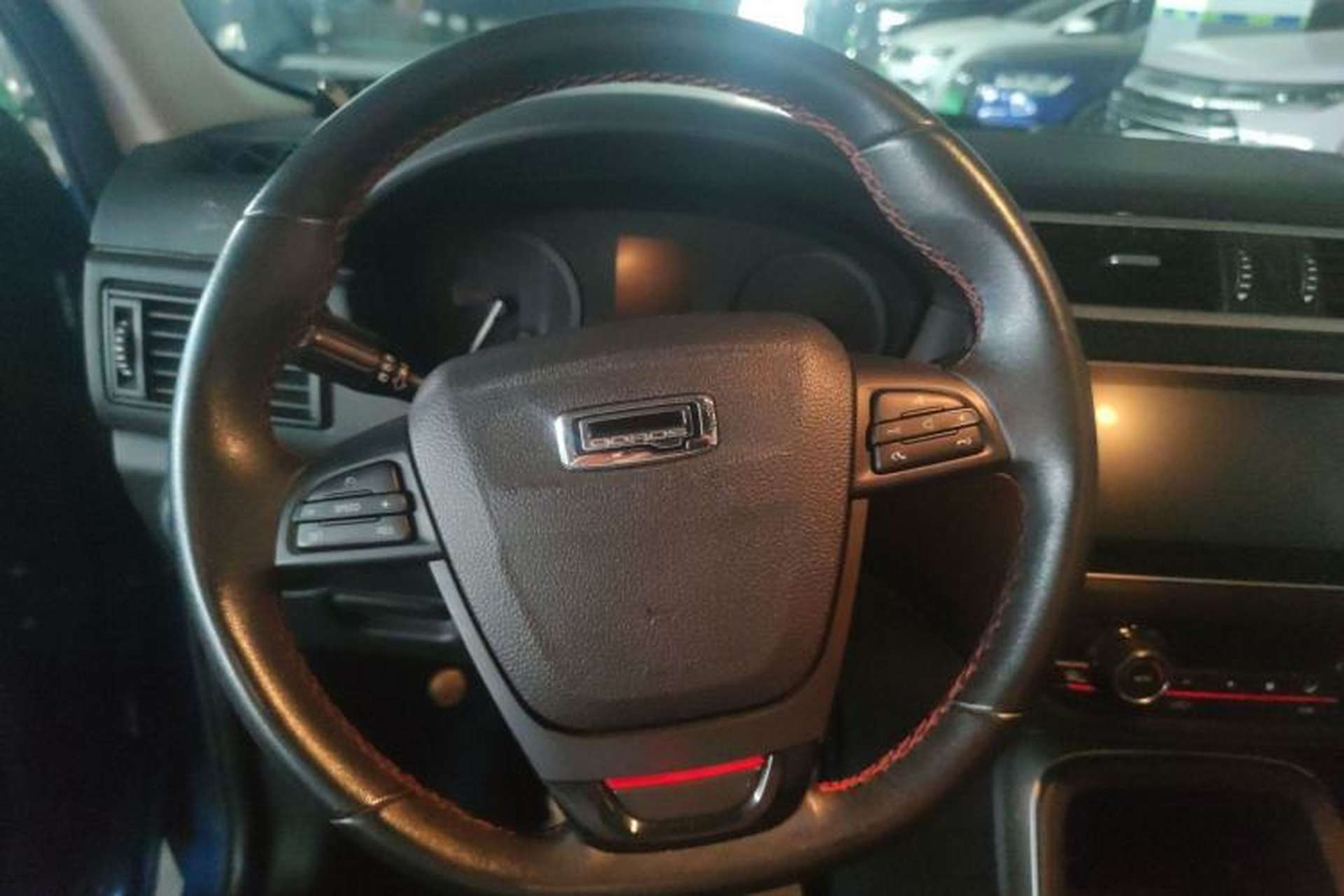 Used Qoros 5 2018 Revised 1.6T Automatic Luxury Version Steering Wheel