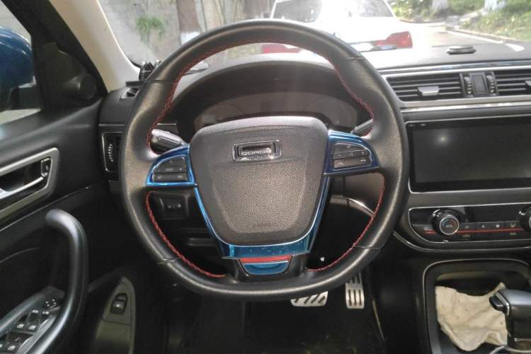 Used Qoros 5 2018 1.6T Automatic Prestige Model Steering Wheel