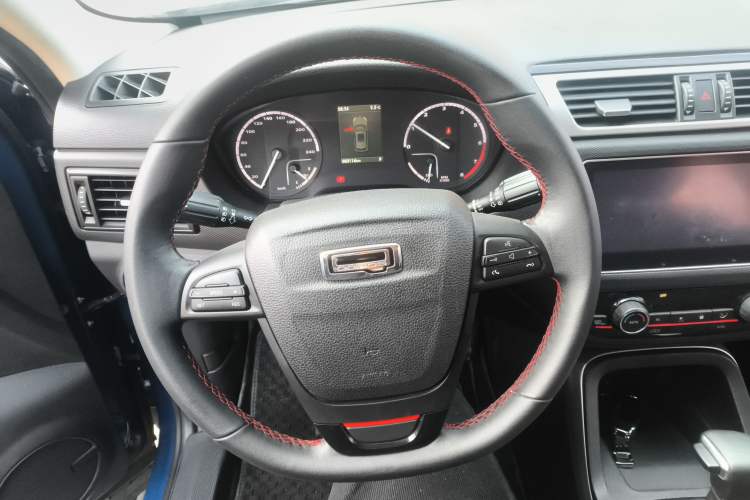 Used Qoros 5 2018 Revised 1.6T Automatic Luxury Version Steering Wheel