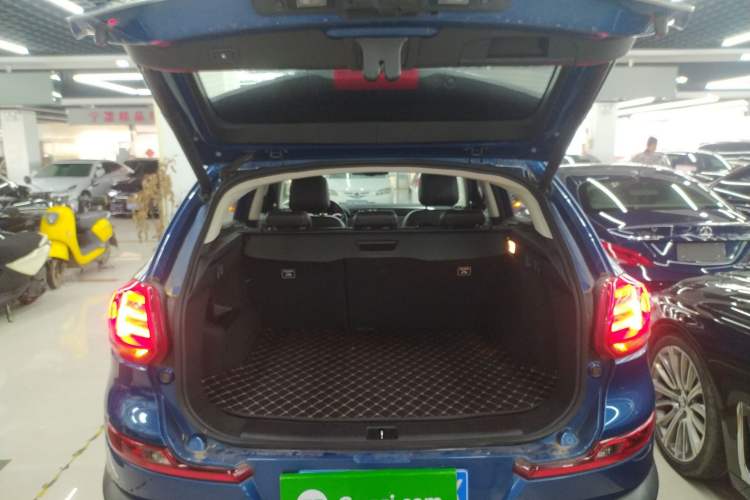Used Qoros 5 2018 1.6T Automatic Flagship Model Trunk