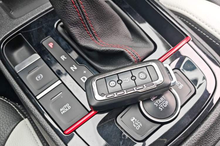 Used Qoros 5 2018 1.6T Automatic Prestige Model Vehicle Key