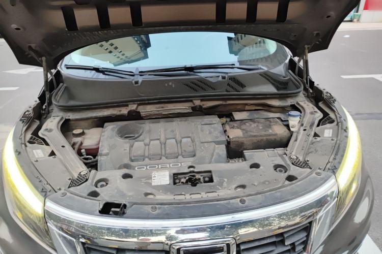 Used Qoros 5 2018 Revised 1.6T Automatic Luxury Version Engine Bay
