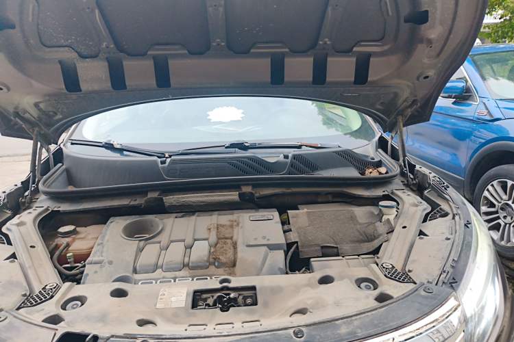 Used Qoros 5 2018 1.6T Automatic Prestige Model Engine Bay