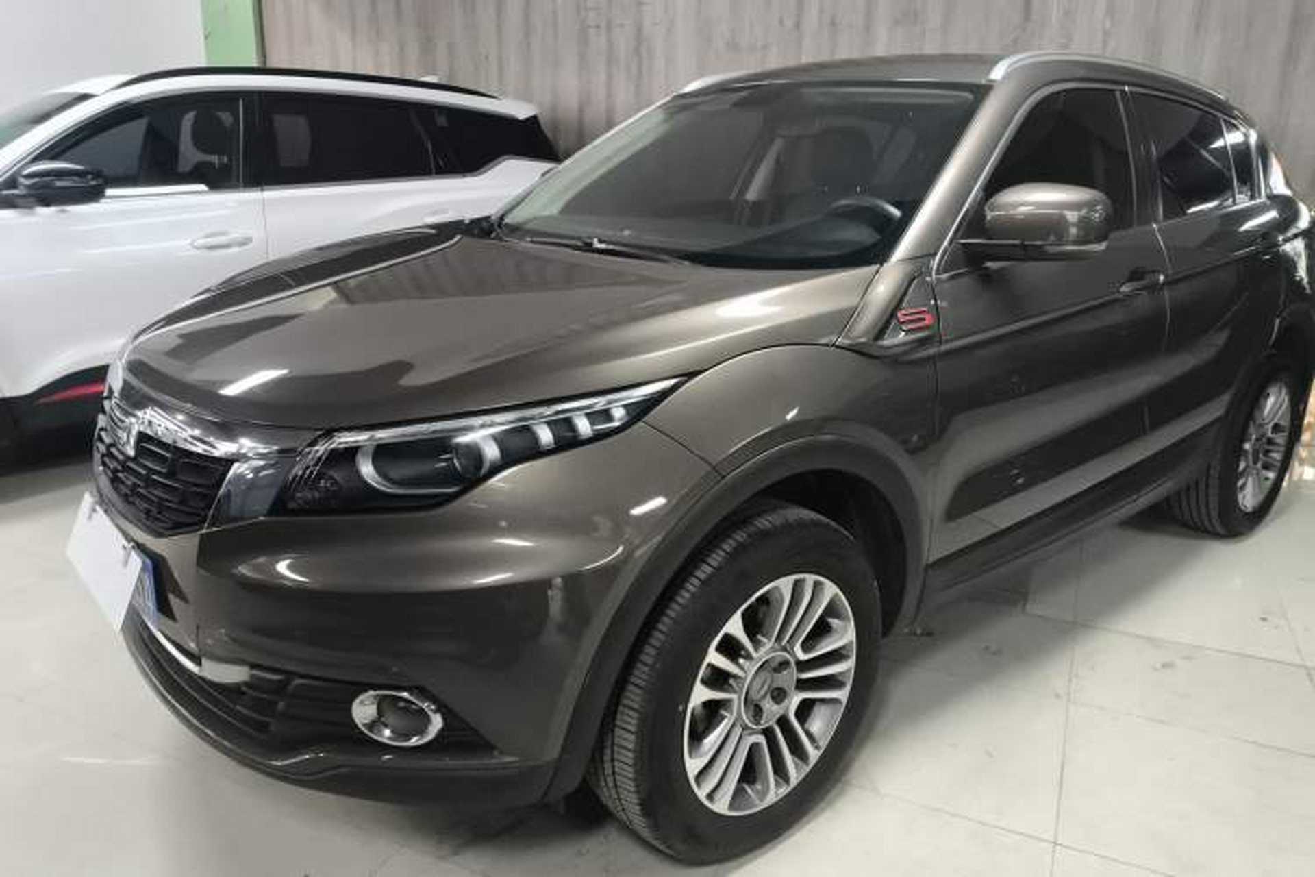 Used Qoros 5 2018 1.6T Automatic Prestige Model Front Left 45 Deg
