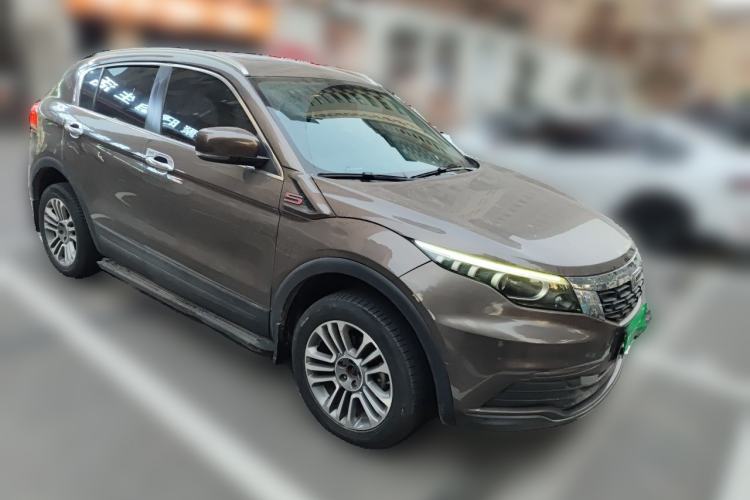 Used Qoros 5 2018 Revised 1.6T Automatic Luxury Version Front Right 45 Deg
