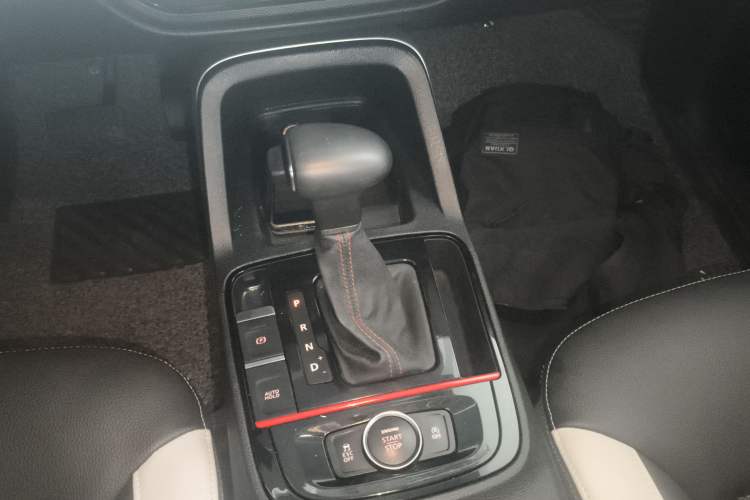 Used Qoros 5 2018 1.6T Automatic Prestige Model Gear Lever