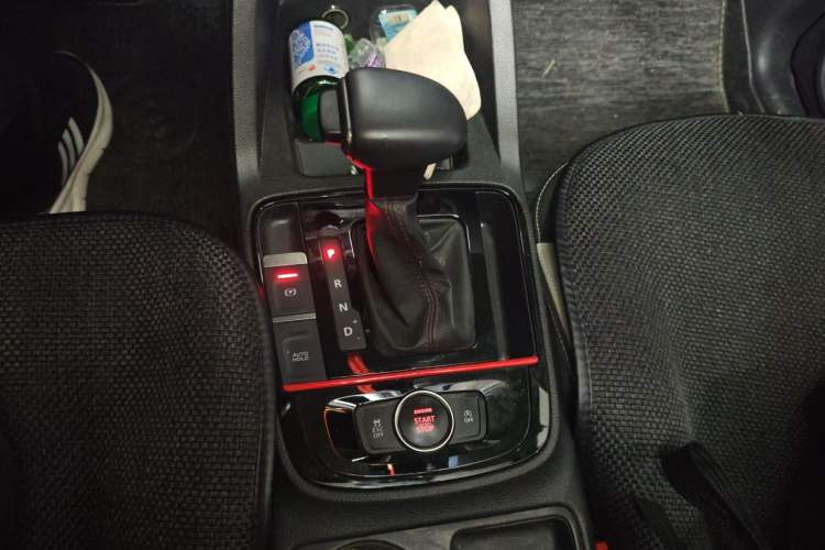 Used Qoros 5 2018 1.6T Automatic Prestige Model Gear Lever