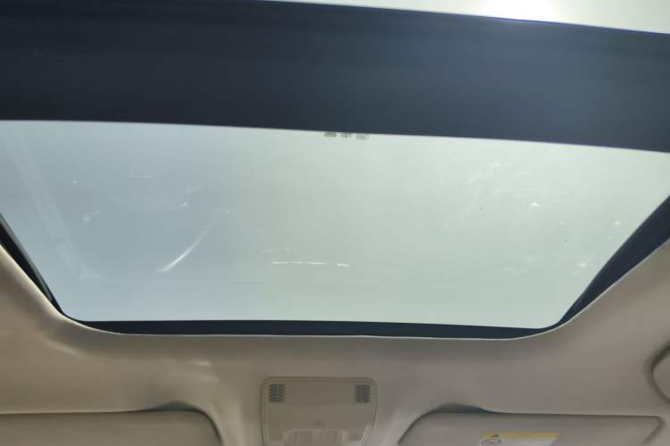 Used Qoros 5 2018 1.6T Automatic Prestige Model Headliner
