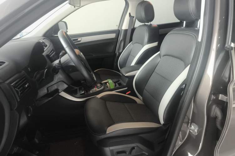 Used Qoros 5 2018 1.6T Automatic Prestige Model Left Front Seat
