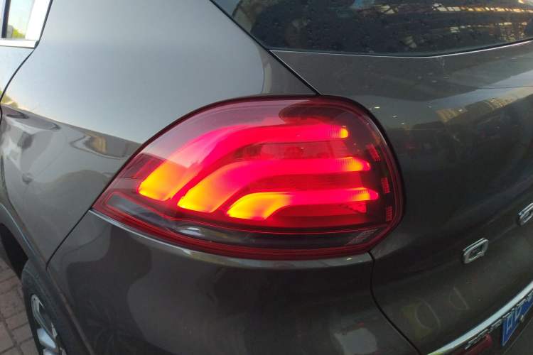 Used Qoros 5 2018 Revised 1.6T Automatic Luxury Version Left Rear Taillight