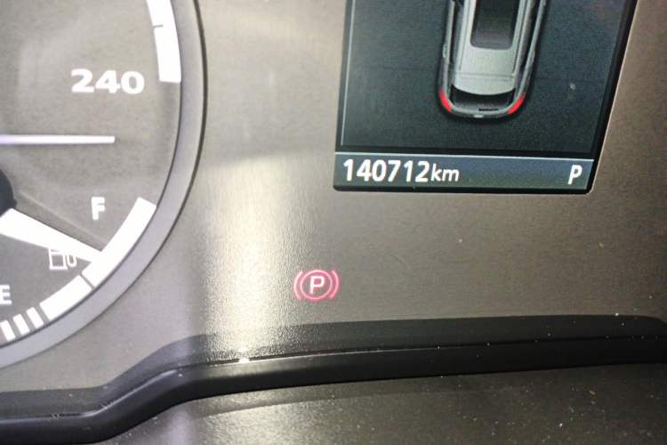 Used Qoros 5 2018 1.6T Automatic Prestige Model Odometer Close Up