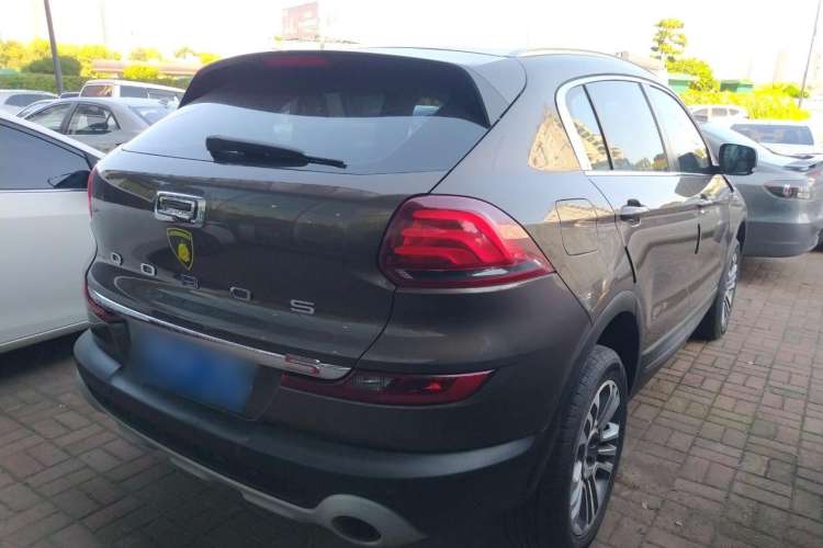 Used Qoros 5 2018 Revised 1.6T Automatic Luxury Version Rear Right 45 Deg