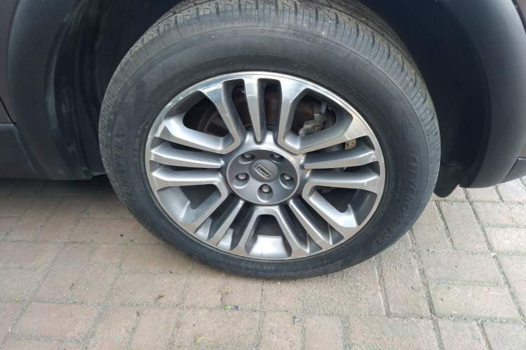 Used Qoros 5 2018 Revised 1.6T Automatic Luxury Version Right Front Wheel Hub