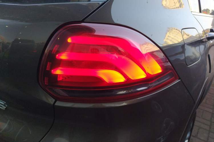 Used Qoros 5 2018 Revised 1.6T Automatic Luxury Version Right Rear Taillight
