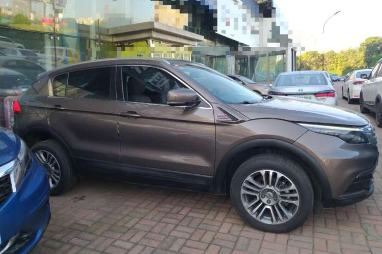 Used Qoros 5 2018 Revised 1.6T Automatic Luxury Version Right Side