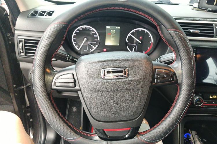 Used Qoros 5 2018 1.6T Automatic Prestige Model Steering Wheel