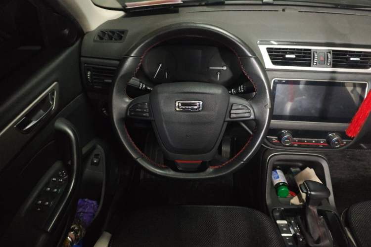 Used Qoros 5 2018 1.6T Automatic Prestige Model Steering Wheel