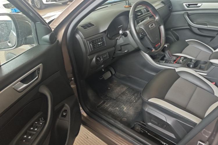Used Qoros 5 2018 Revised 1.6T Automatic Luxury Version Driver Seat