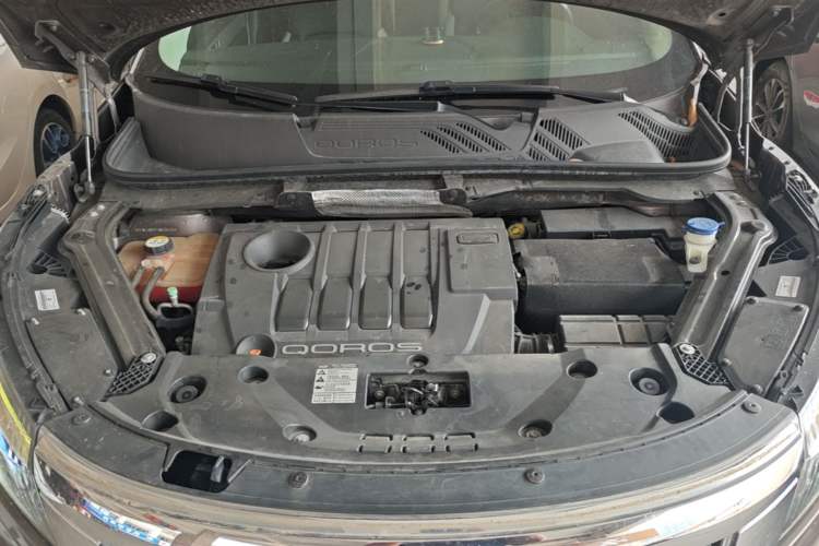 Used Qoros 5 2018 Revised 1.6T Automatic Luxury Version Engine Bay