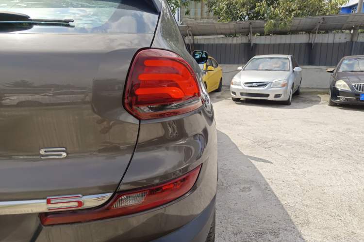 Used Qoros 5 2018 Revised 1.6T Automatic Luxury Version Exterior 6
