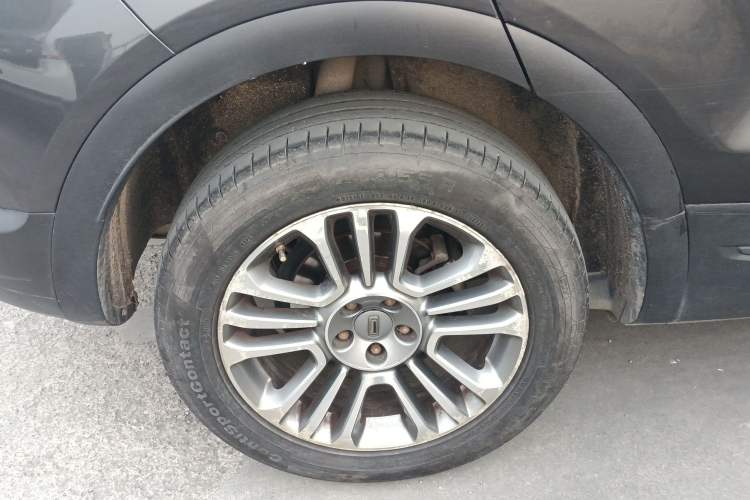 Used Qoros 5 2018 1.6T Automatic Prestige Model Exterior 8