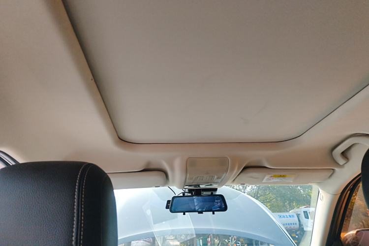 Used Qoros 5 2018 Revised 1.6T Automatic Luxury Version Headliner