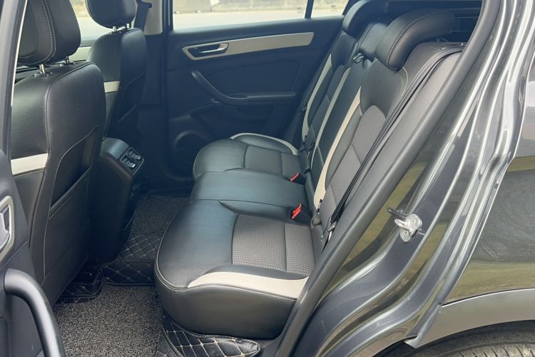 Used Qoros 5 2018 1.6T Automatic Prestige Model Interior 1