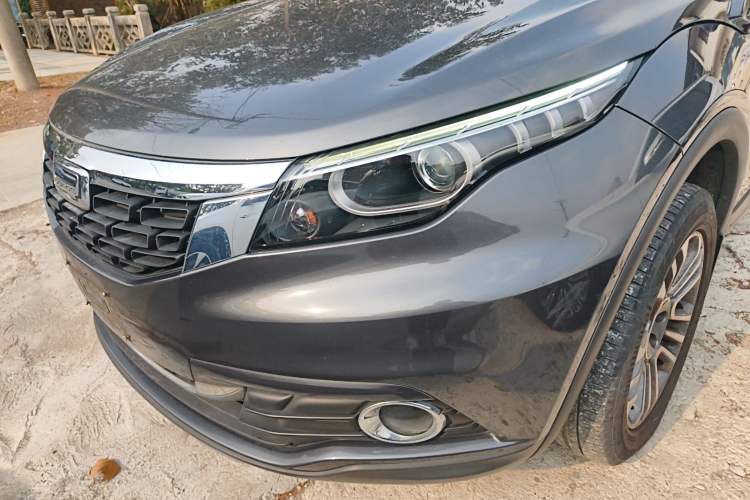 Used Qoros 5 2018 Revised 1.6T Automatic Luxury Version Left Front Headlight