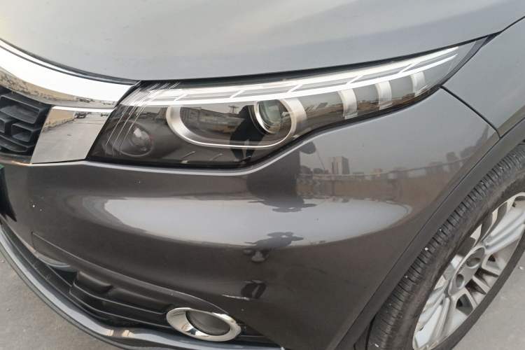 Used Qoros 5 2018 1.6T Automatic Prestige Model Left Front Headlight