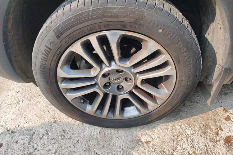 Used Qoros 5 2018 Revised 1.6T Automatic Luxury Version Left Front Wheel Hub