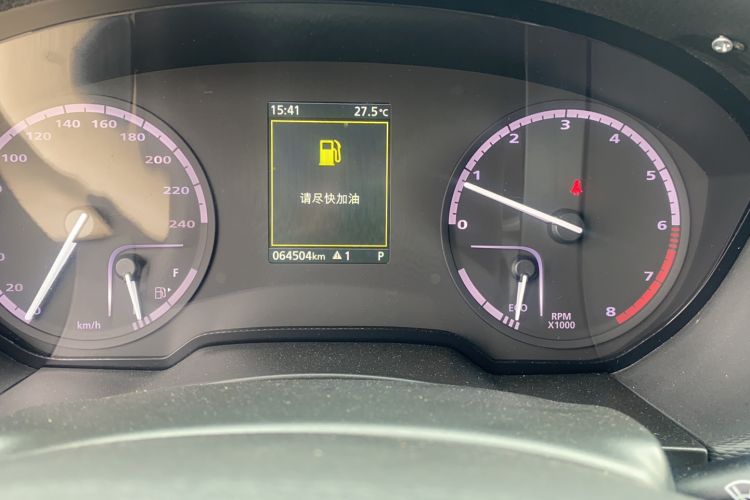 Used Qoros 5 2018 1.6T Automatic Prestige Model Odometer Close Up
