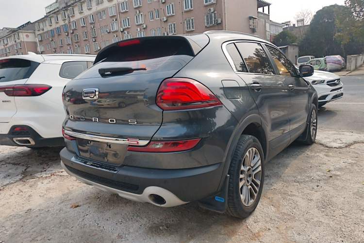 Used Qoros 5 2018 Revised 1.6T Automatic Luxury Version Rear Right 45 Deg