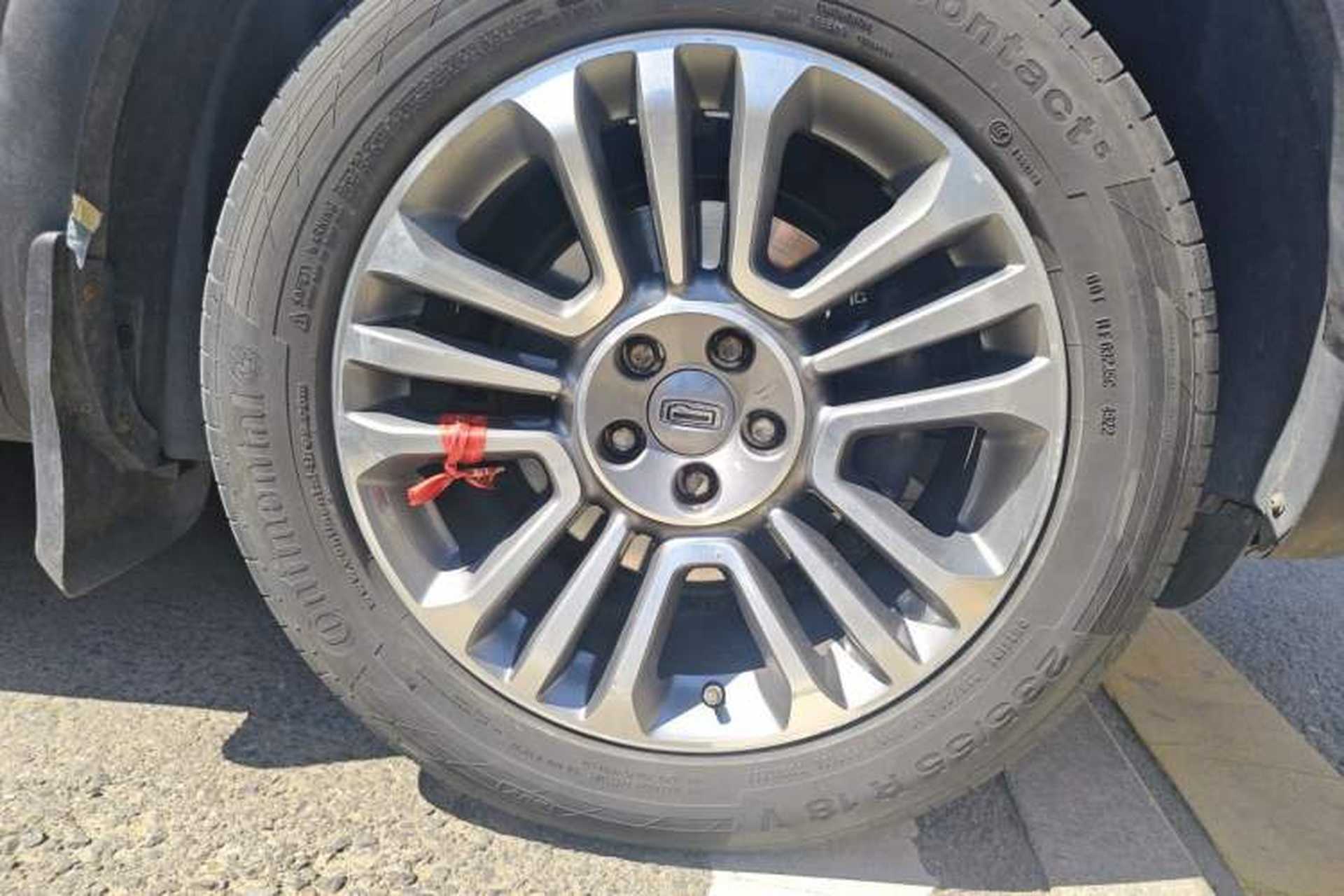 Used Qoros 5 2018 1.6T Automatic Prestige Model Right Front Wheel Hub