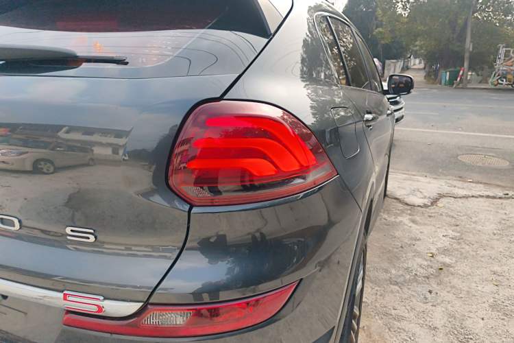 Used Qoros 5 2018 Revised 1.6T Automatic Luxury Version Right Rear Taillight