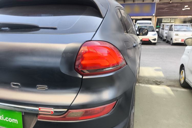 Used Qoros 5 2018 1.6T Automatic Leading Model Right Rear Taillight