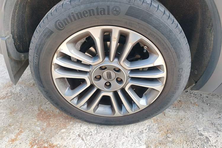 Used Qoros 5 2018 Revised 1.6T Automatic Luxury Version Right Rear Wheel Hub