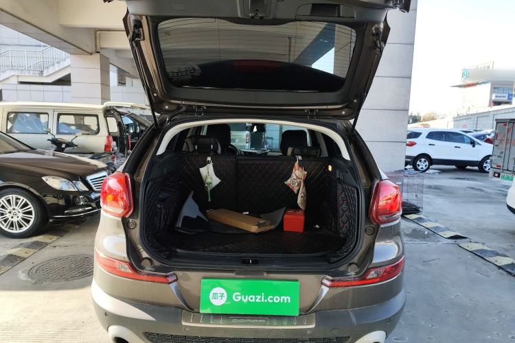 Used Qoros 5 2018 Revised 1.6T Automatic Luxury Version Trunk